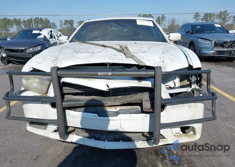 2012 Dodge Charger Police z USA, uszkodzony, nr VIN 2C3CDXAT0CH237174